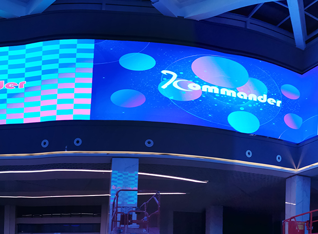 ��˰����չ��