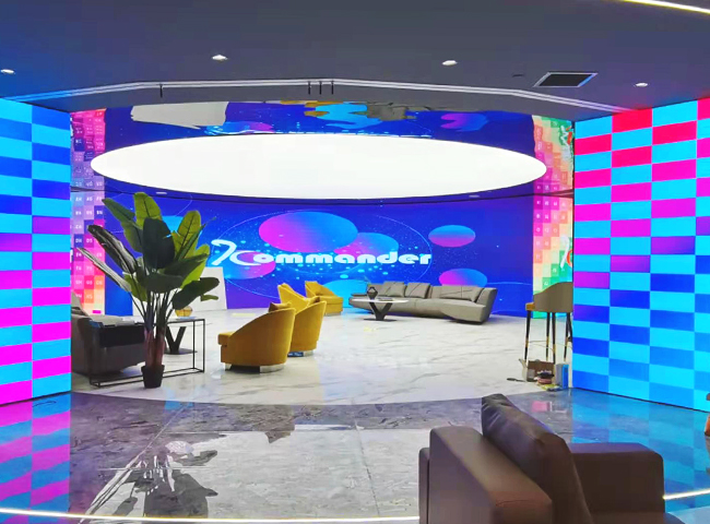 �Ϻ�ĳ��˾չ����Ļ