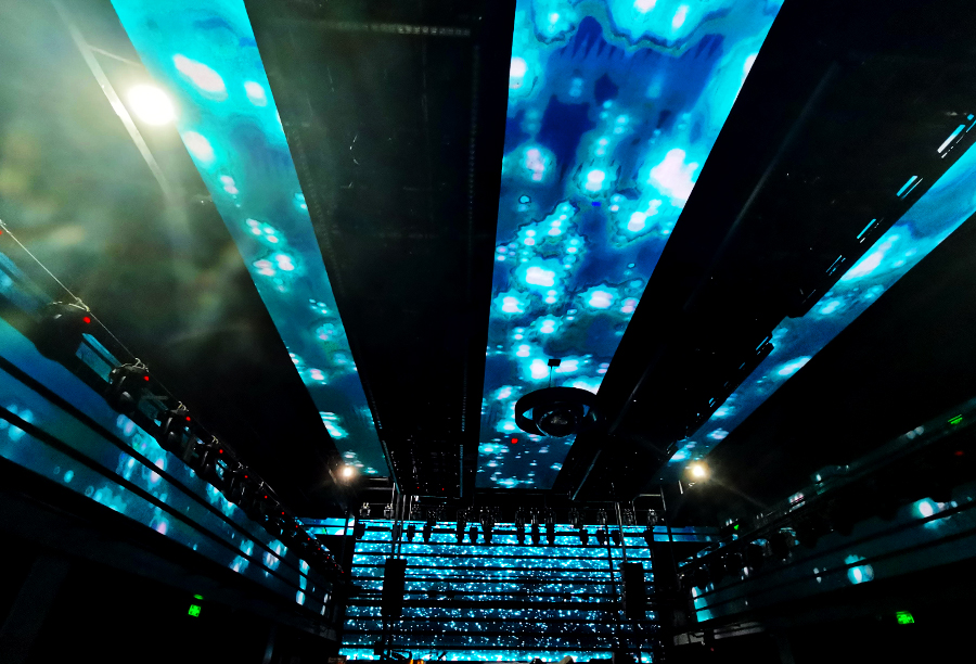 ������˹�ư�