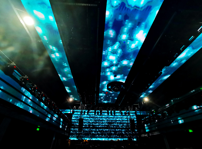 ������˹�ư�