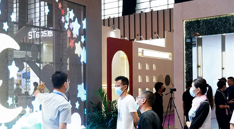 �����Ͼ����Ѳ���չ��