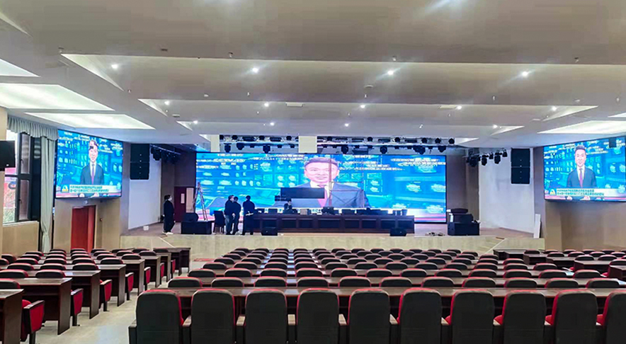 	�Ĵ��ϳ�Ӫɽ��У