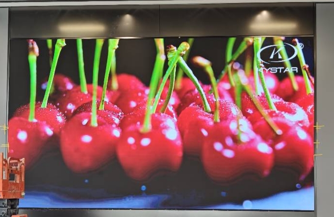 ����ĳ��˾һ¥LED����