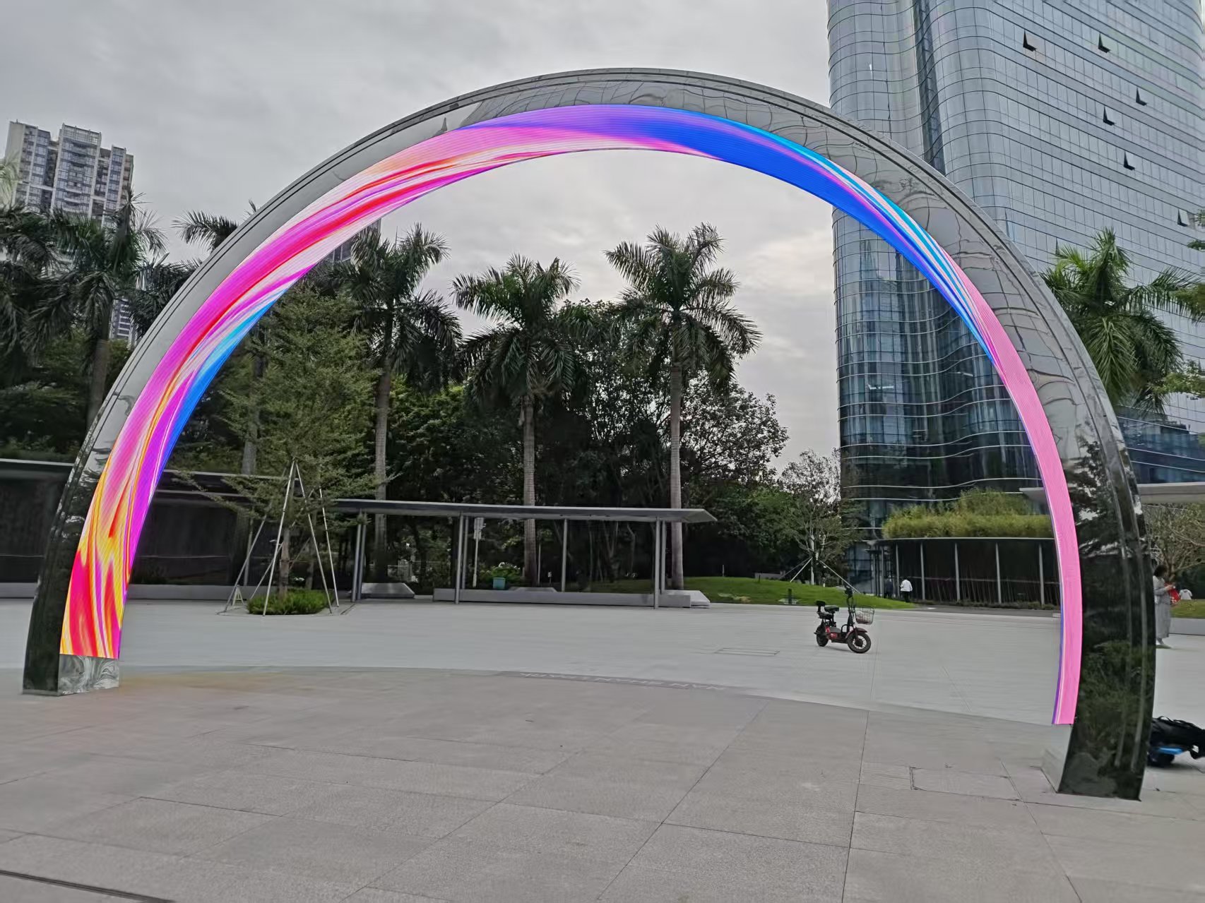 ������ɽ����ͷ������ʾ