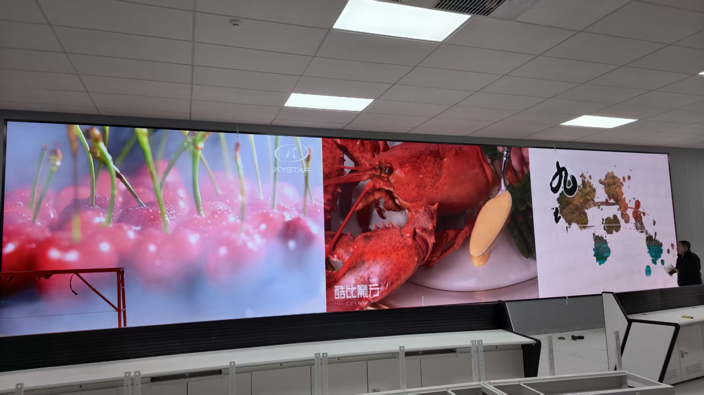 ����������˳ָ������ p1.25 С��� LED ��ʾ������ϵͳ��Ŀ